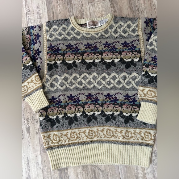 Vintage Patterned Wool Blend Sweater - Picture 5 of 9